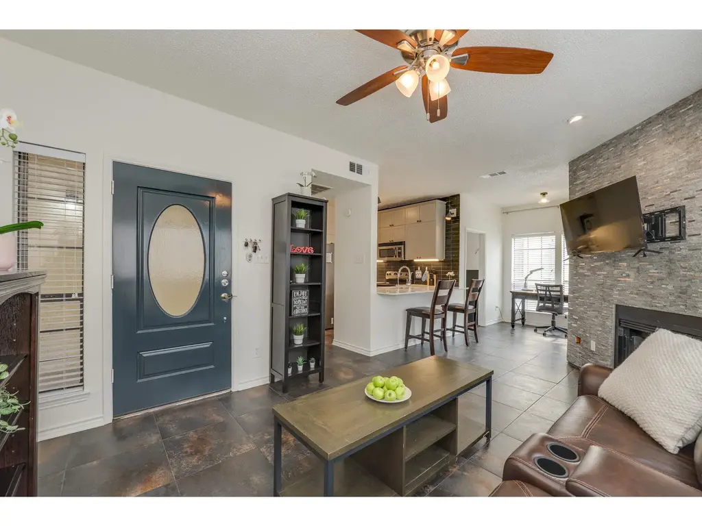 3001 Cedar St A-215, Austin