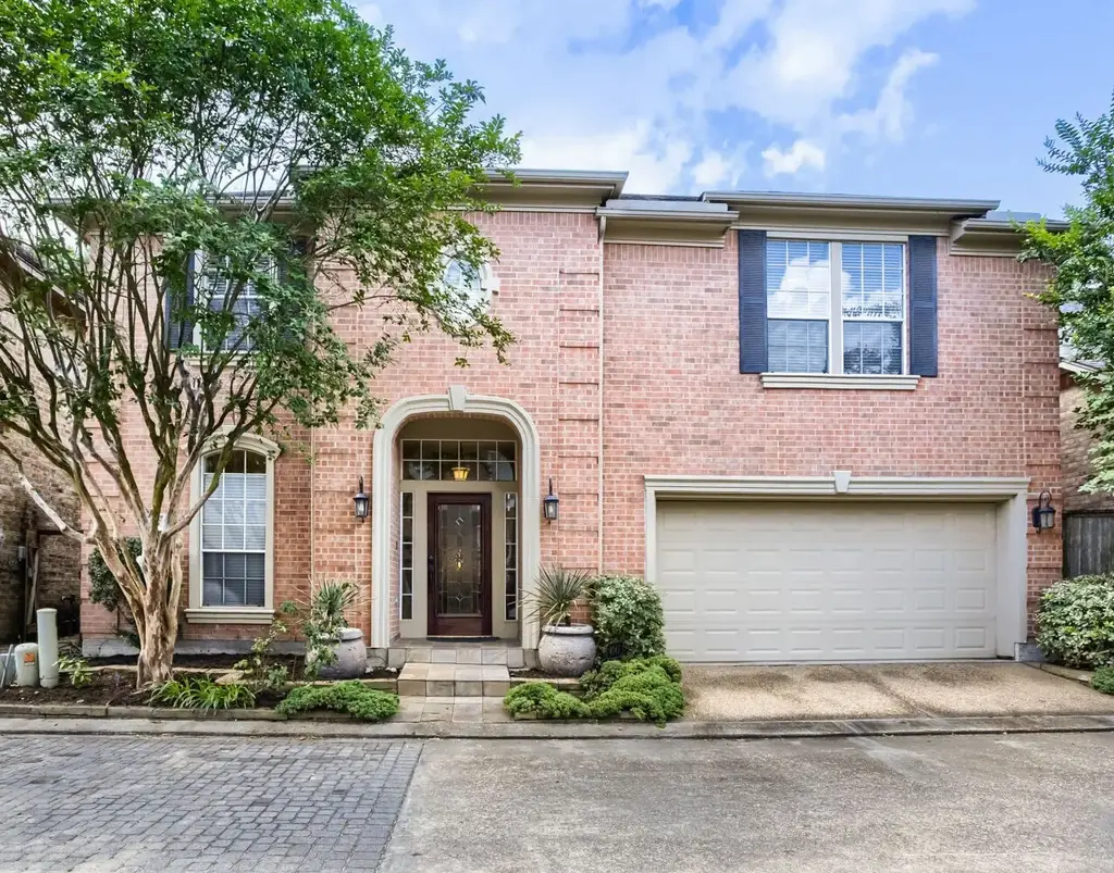 4147 E Northampton Pl, Houston