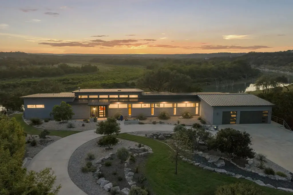 352 Arthur Ct, Spring Branch