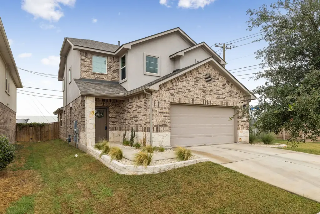 317 Frederick Dr, Georgetown