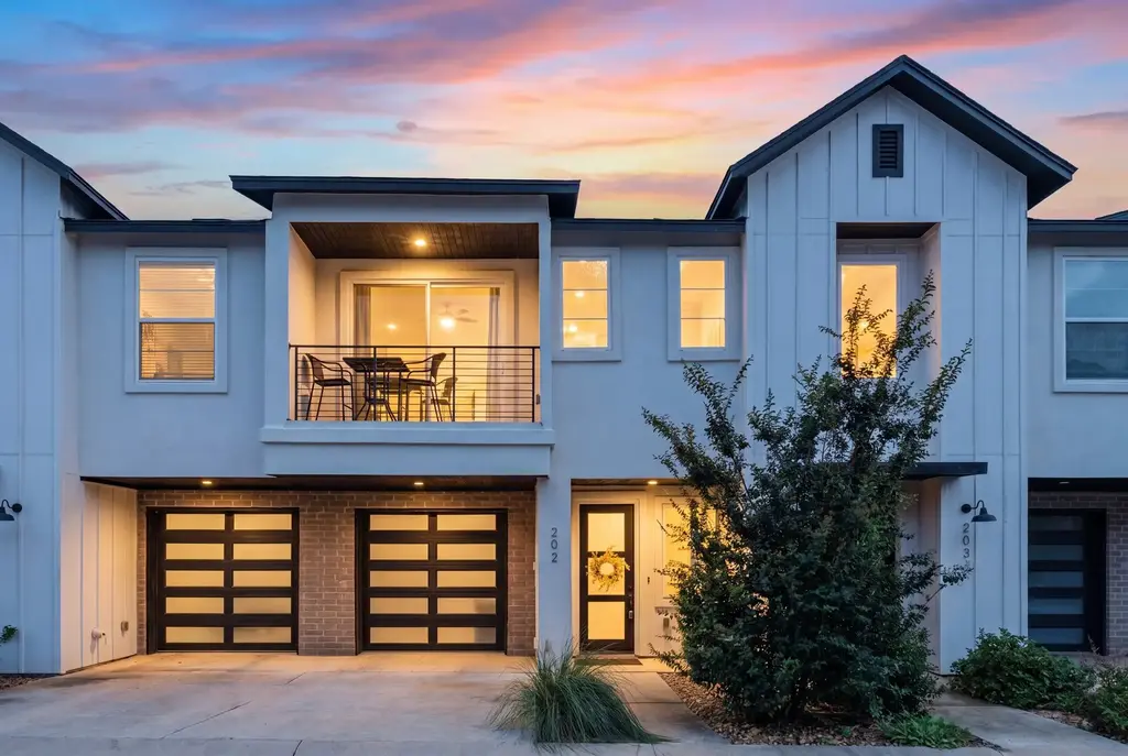 12001 Vista Parke Drive 202, Austin