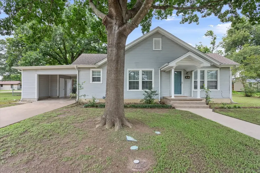 1607 N Harding Ave, Cameron