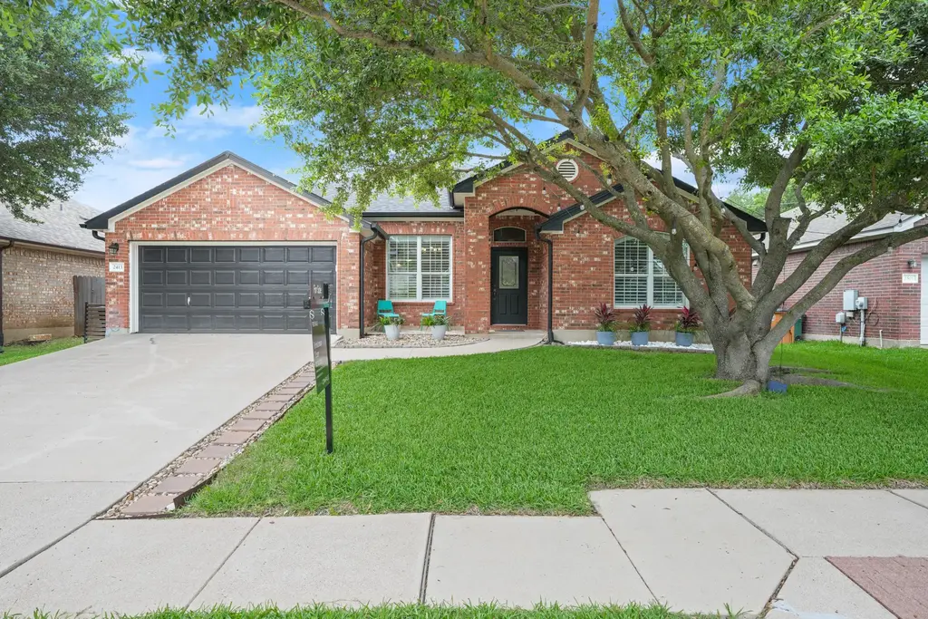 2413 Lou John St N, Austin
