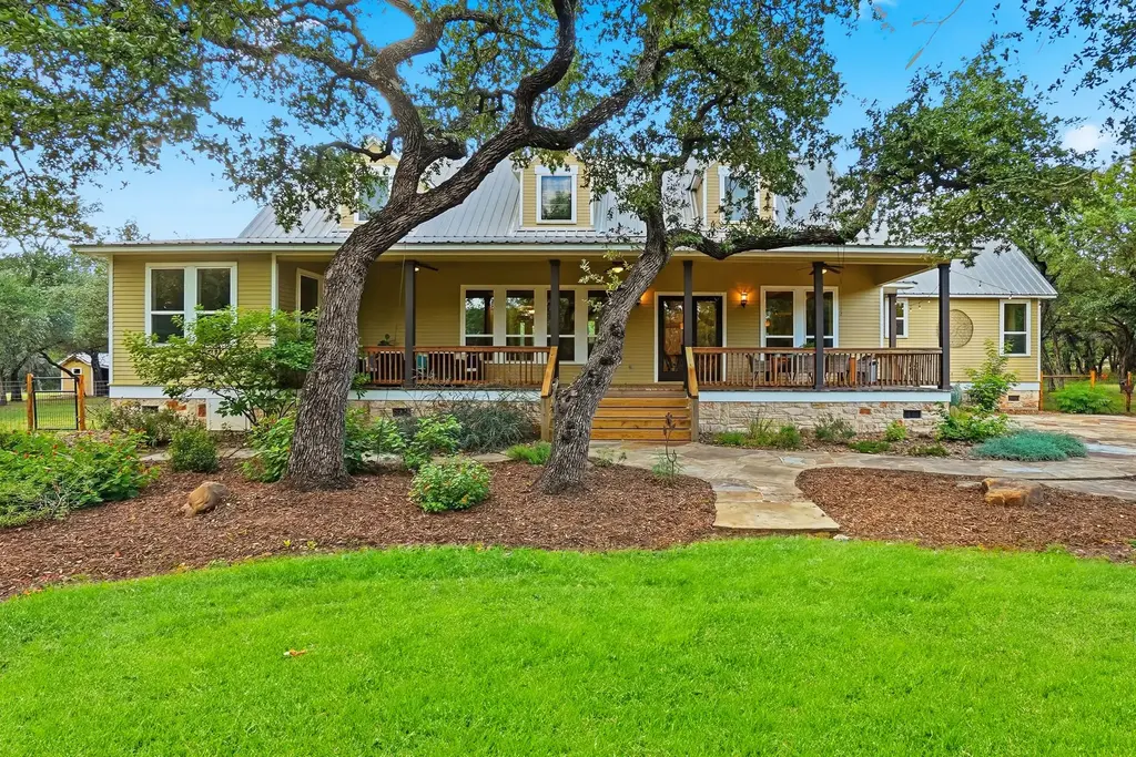 130 Canyon Oaks Dr, Wimberley
