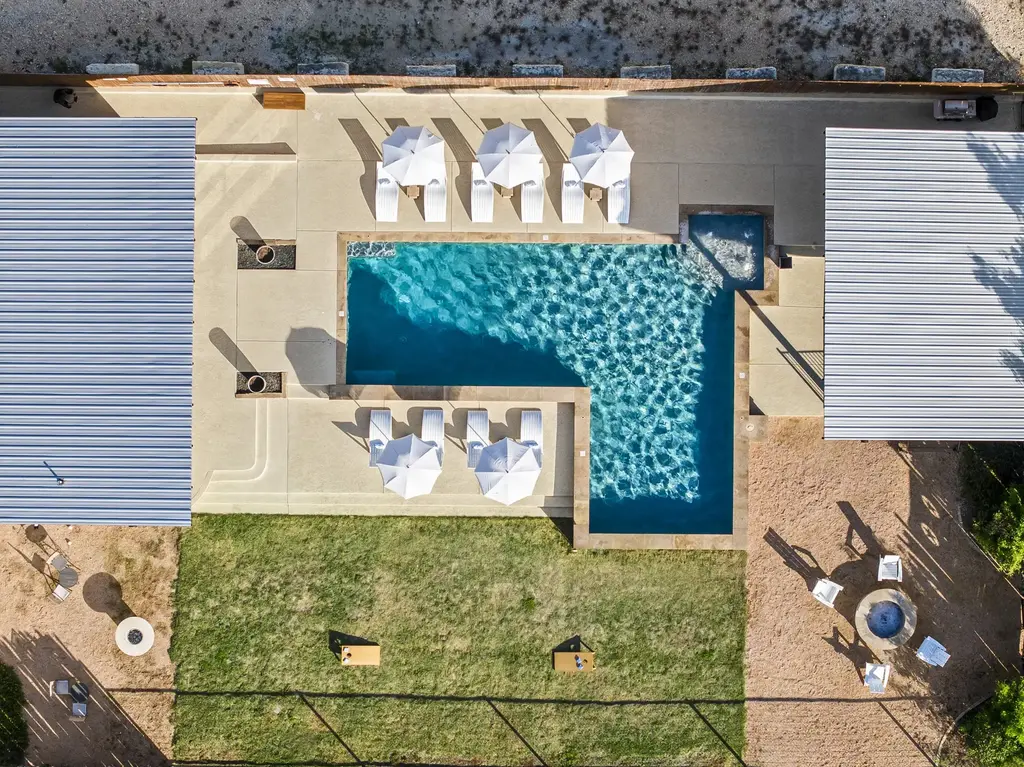 1293 Harmon Hills Rd, Dripping Springs