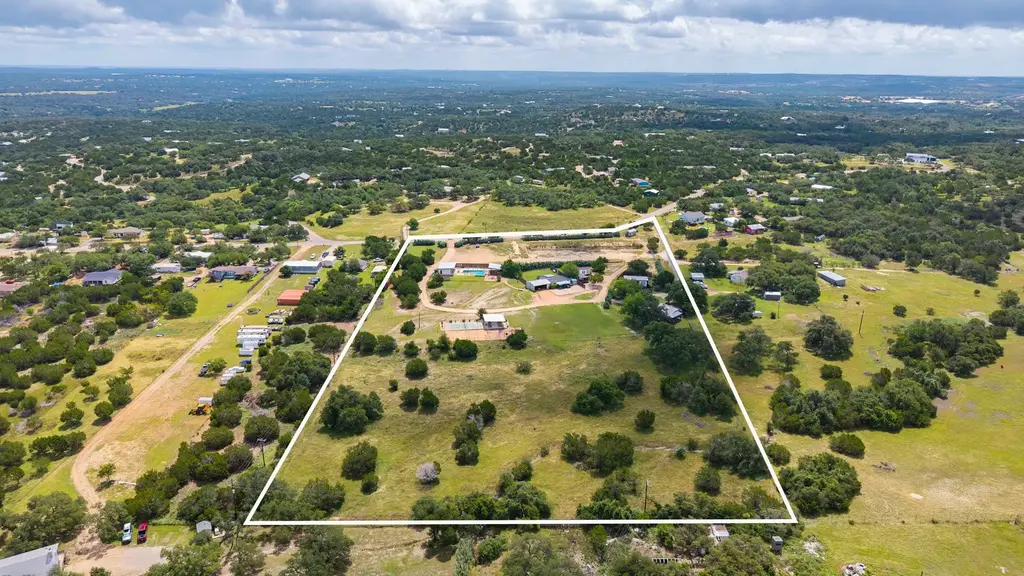 1293 Harmon Hills Rd, Dripping Springs