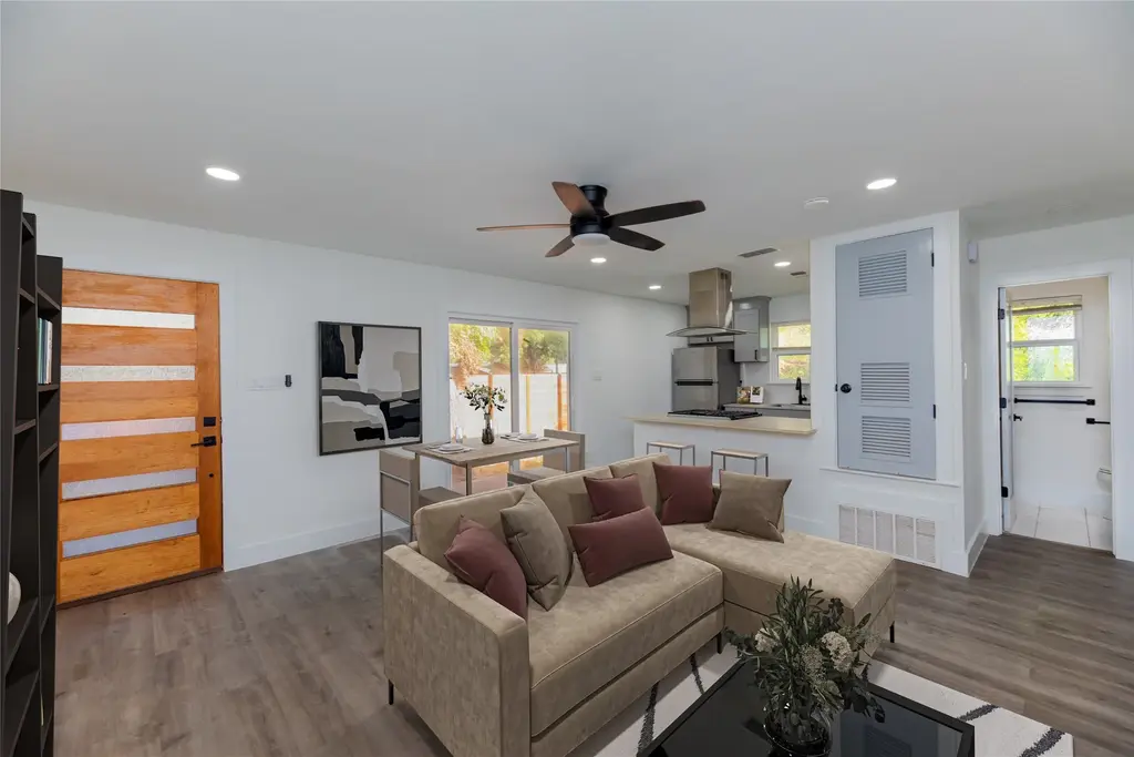 8405 Georgian Dr, Austin