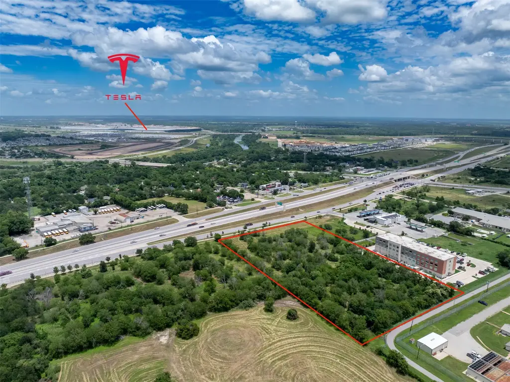 3080 Highway 71 E, Del Valle
