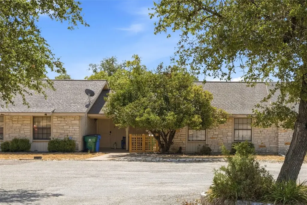 21107 Highland Lake Dr 3, Lago Vista