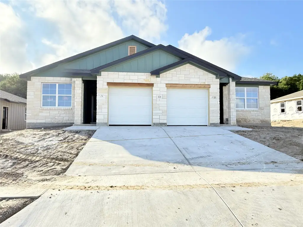 321 Rain Dance Trl, Copperas Cove