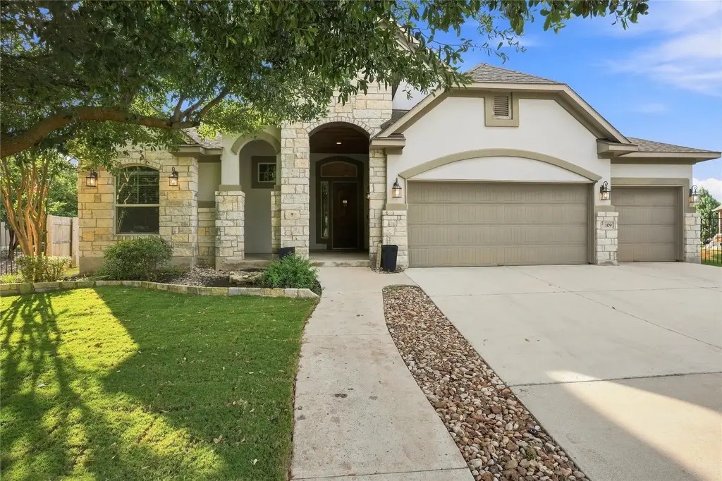 109 San Michelle Cv, Georgetown