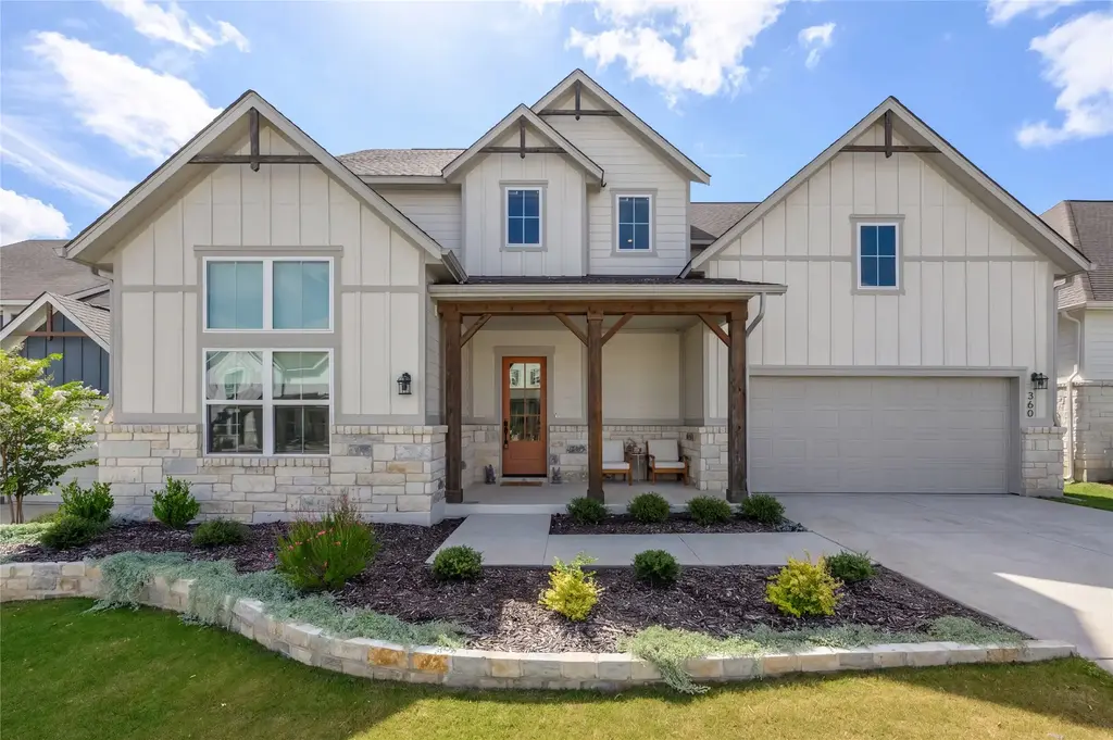360 Crescent Moon Ct, Dripping Springs