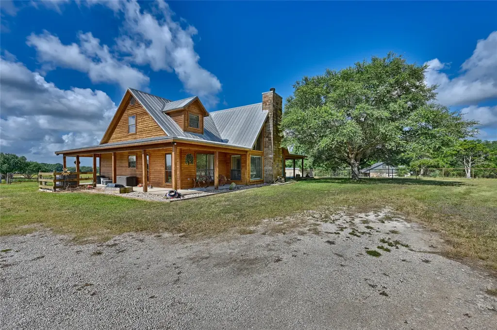 3090 Old Navasota Rd, Brenham