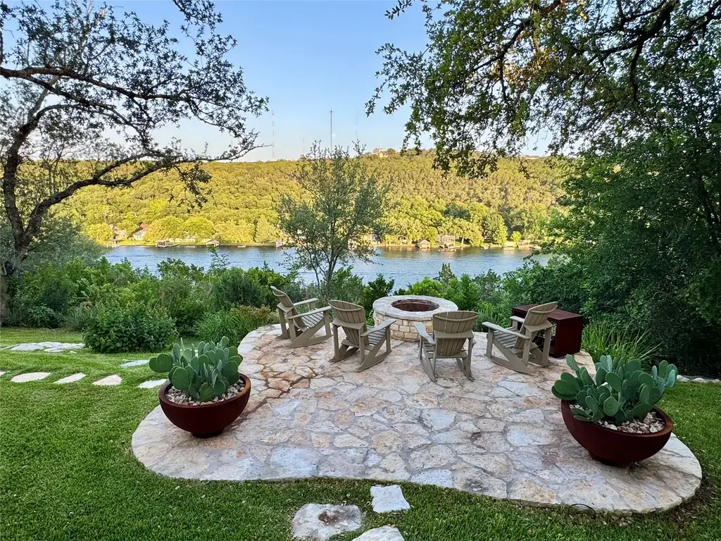 3004 Patio Cir, Austin