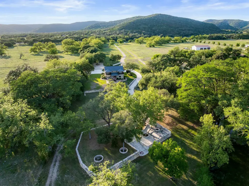 4292 N Us 83 Highway, Leakey