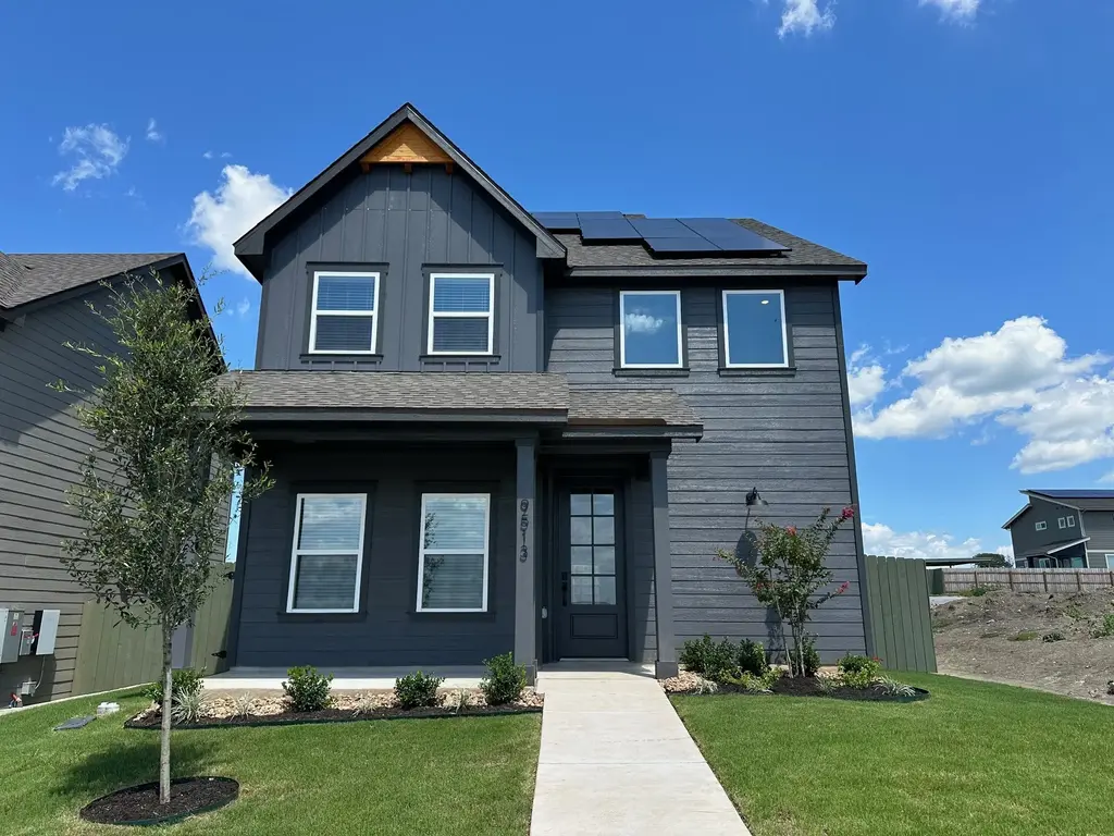 9513 Balmy Ln, Manor