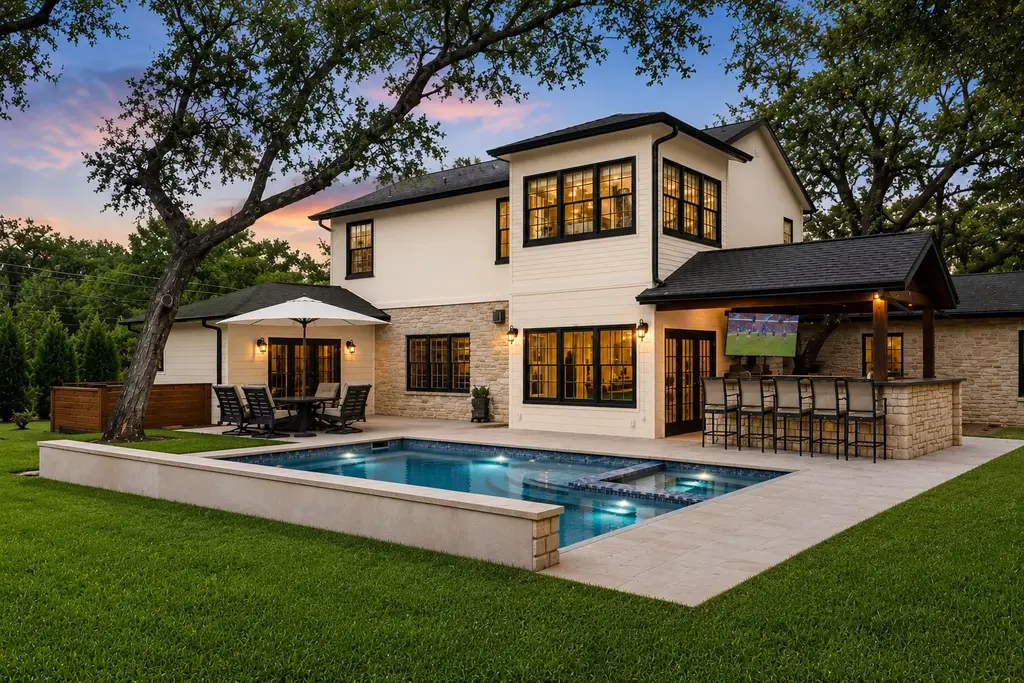 5000 Jeffery Pl, West Lake Hills
