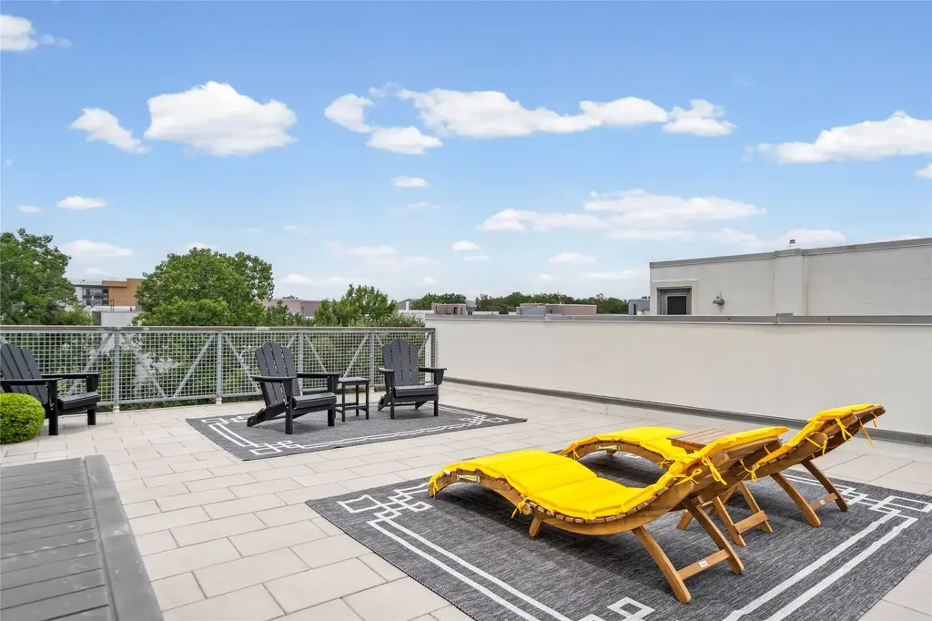 4801 S Congress Avenue N2, Austin