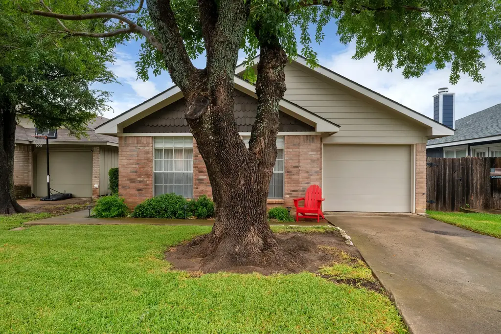 16931 Whitebrush Loop, Austin