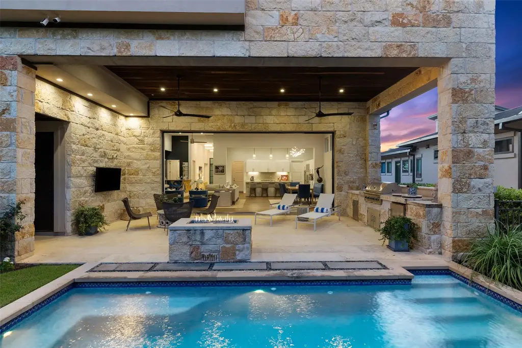 8317 Carranzo Drive, Austin