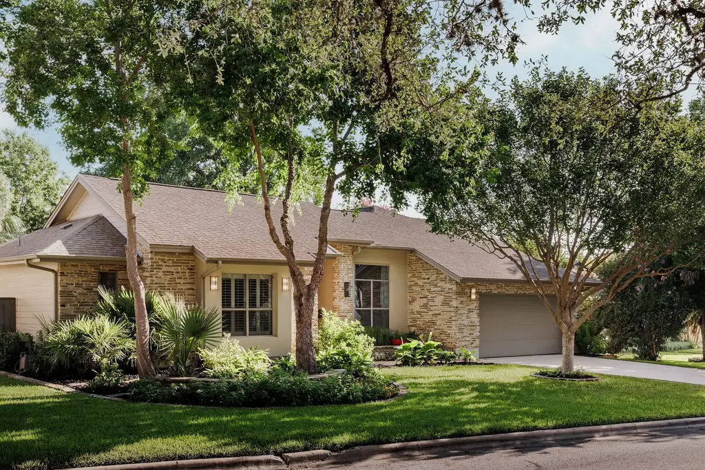 3302 Big Bend Dr, Austin