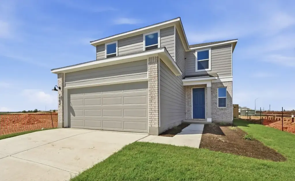 1002 Golden St, Maxwell