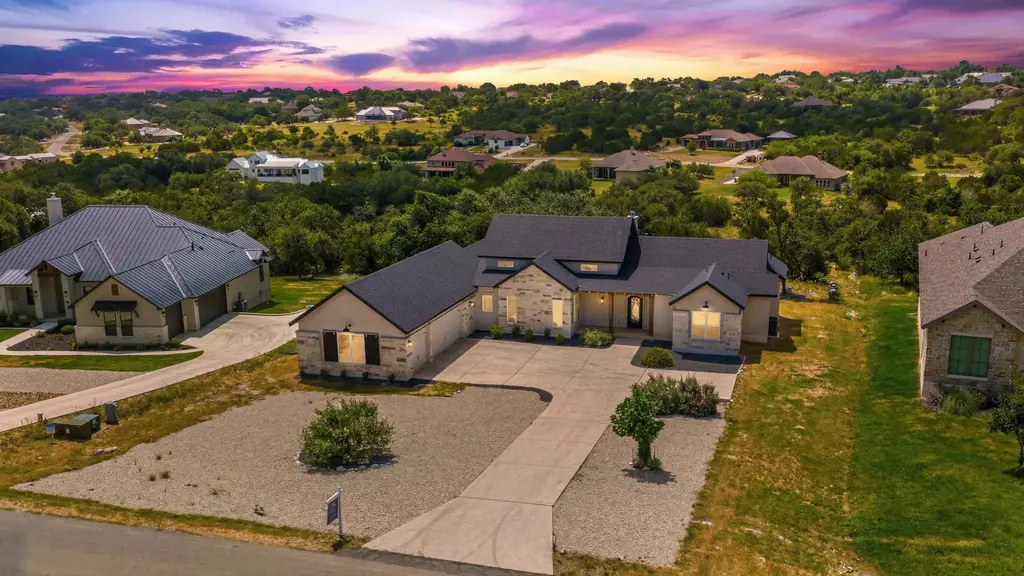 1326 Via Principale Dr A, New Braunfels