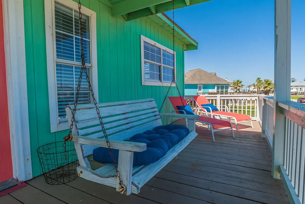 402 Seashell Dr, Surfside Beach