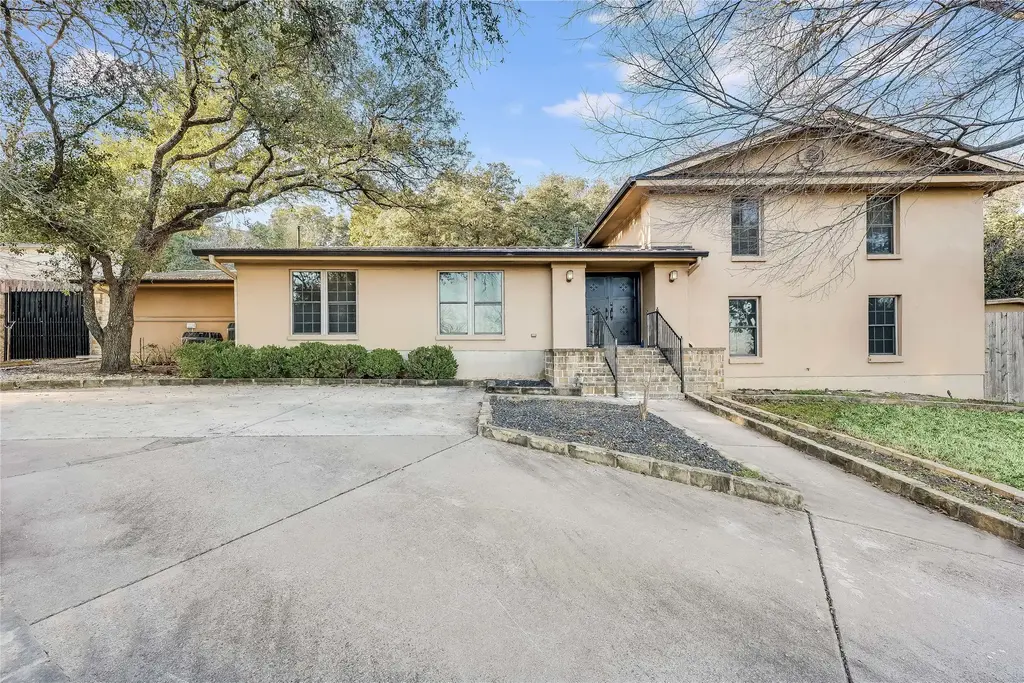 4900 Balcones Dr, Austin