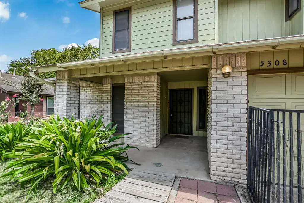 5308 Meadow Crst, Austin