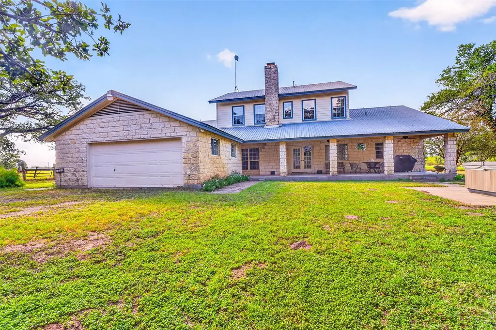 2690 County Road 306, Lexington
