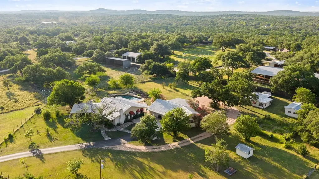 2501 Lone Man Mountain Rd, Wimberley
