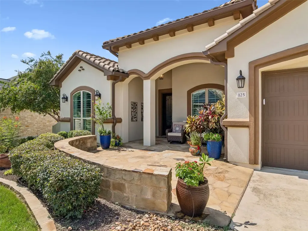 125 Sowing Oak Dr, San Marcos