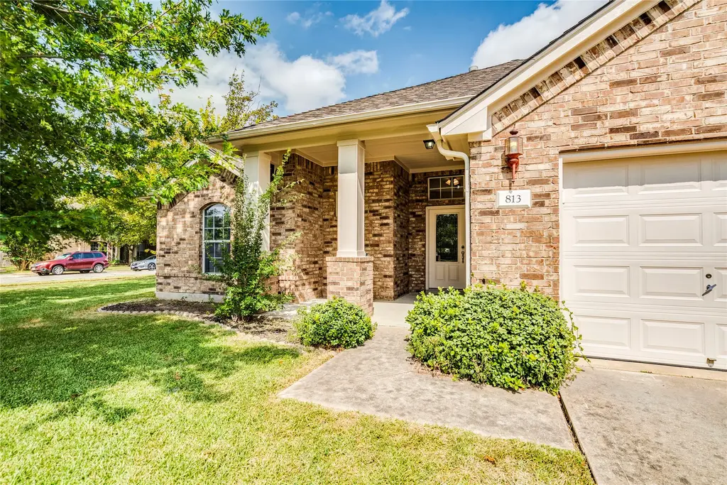 813 Kingston Lacy Blvd, Pflugerville
