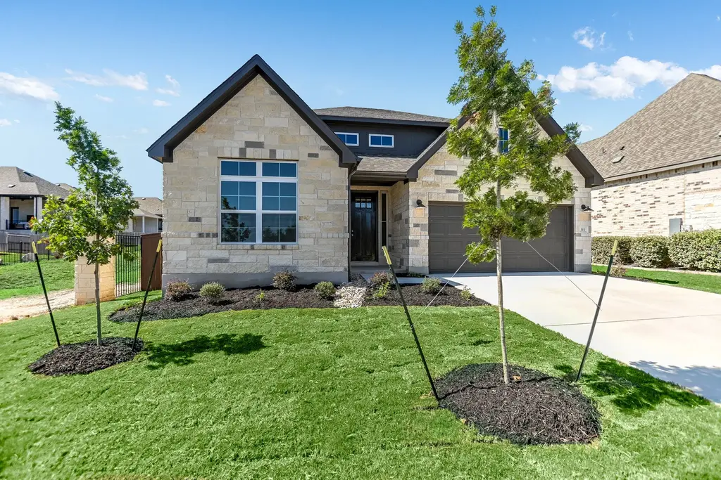 315 Fountain Grass Dr, San Marcos