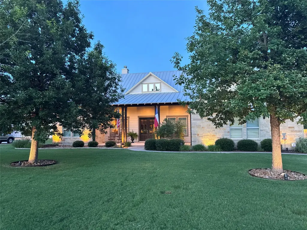 196 Cypress Springs Dr, Driftwood