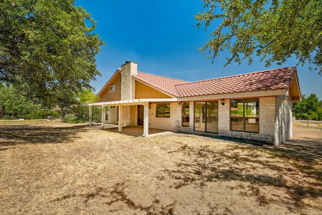 843 Sunfish St, Austin