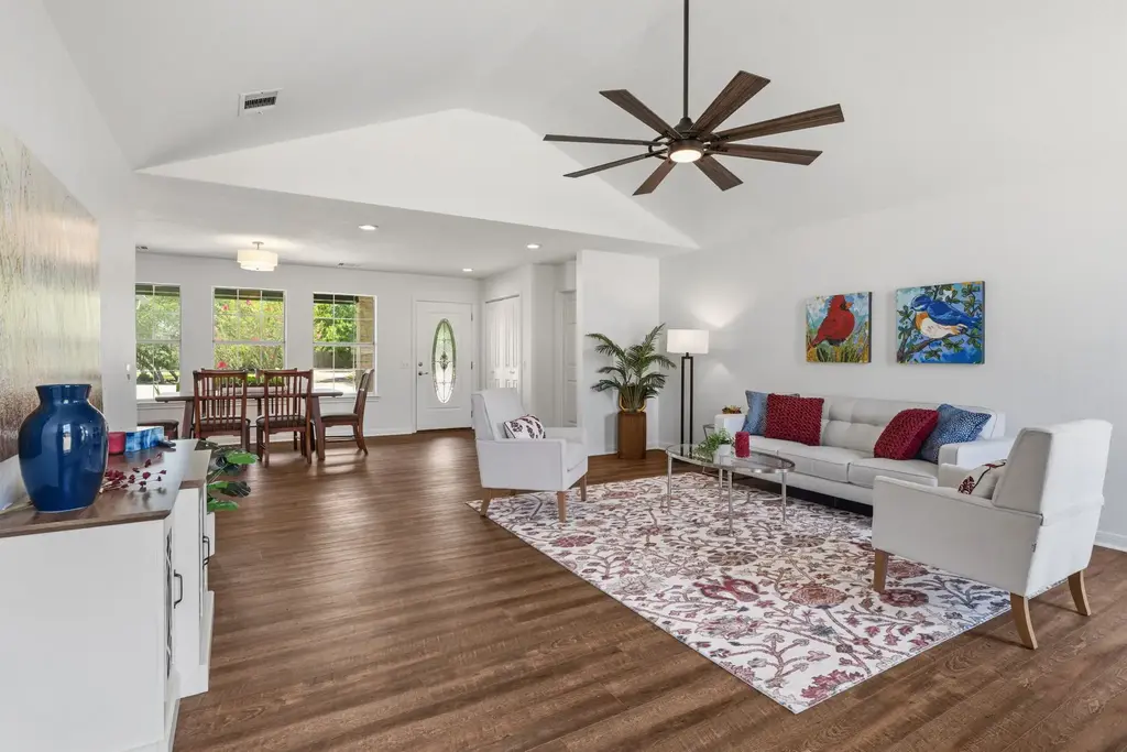 207 Meadow Oaks Dr, Dripping Springs