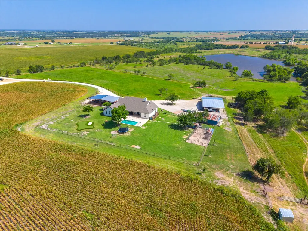 1750 Fm 1063, Taylor