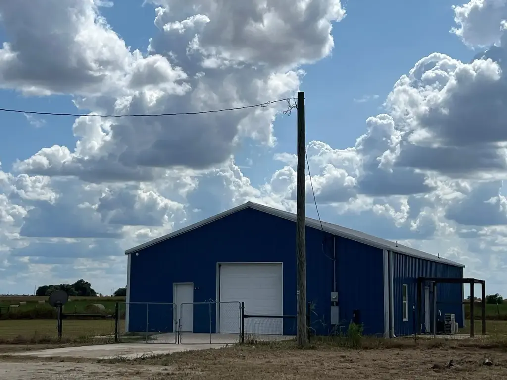 37.86 Acres 2000 County Road 453, Coupland