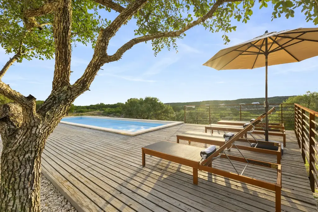 1300 Skyline Ridge Lookout, Wimberley