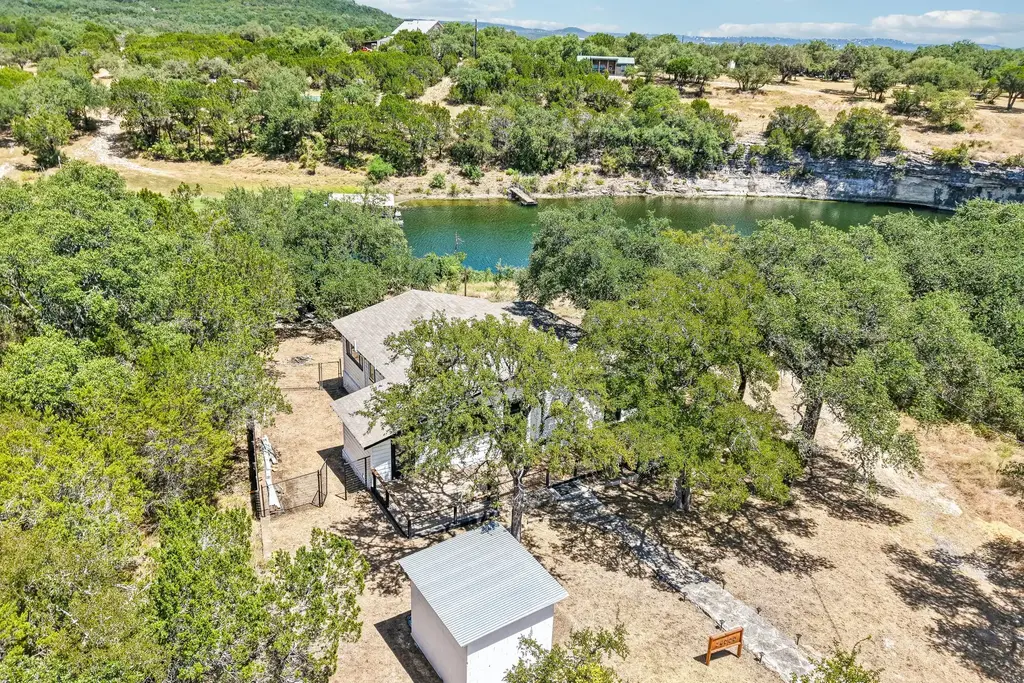 24000 Bluebird Ln, Marble Falls