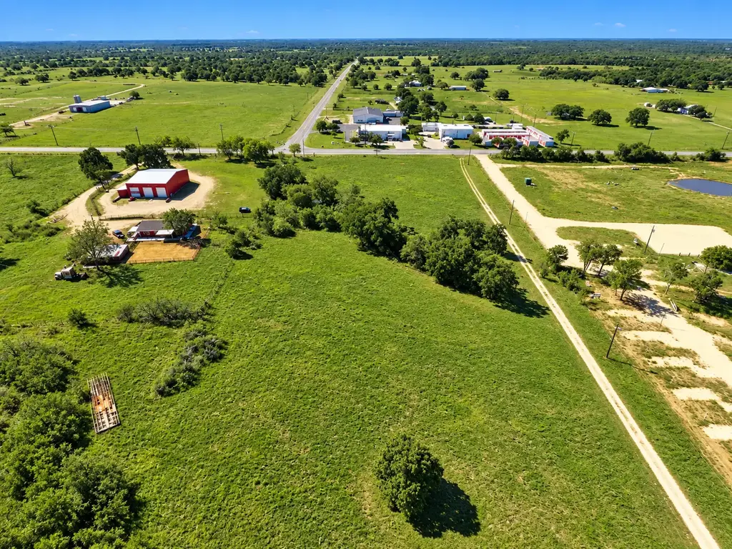 000 Fm 812 Rd, Cedar Creek