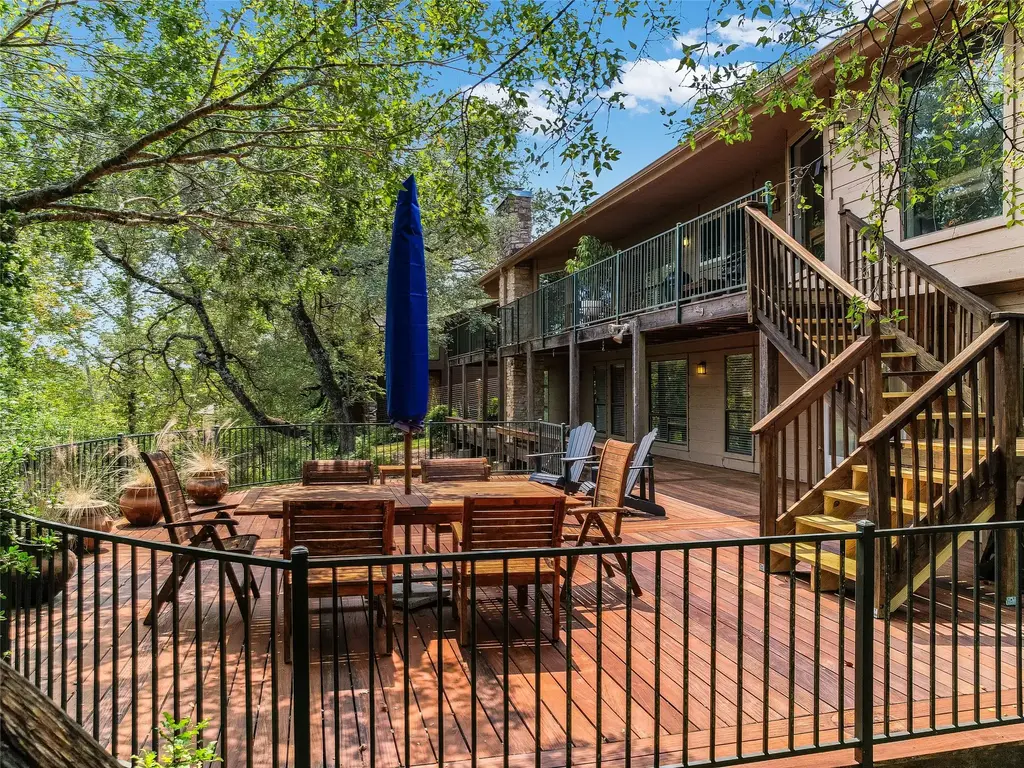 2207 Cypress Pt E, Austin