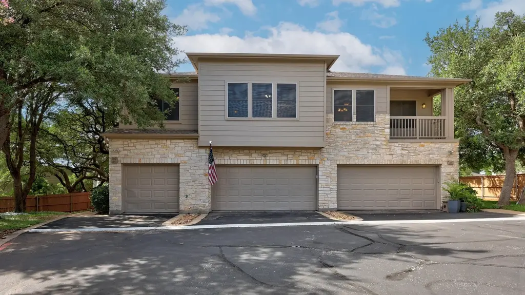 7501 Shadowridge Run 102, Austin