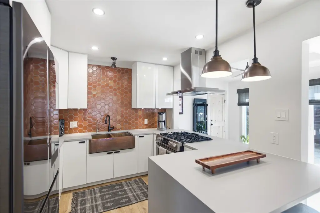 5600 Ledesma Rd, Austin