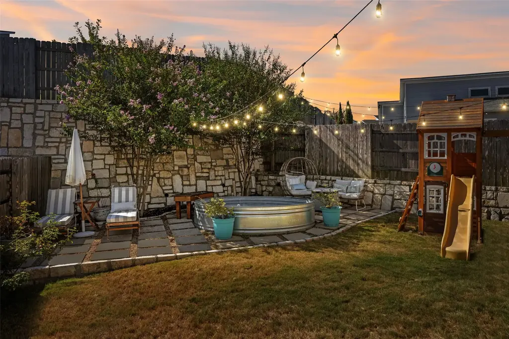 11012 American Mustang Loop, Manor