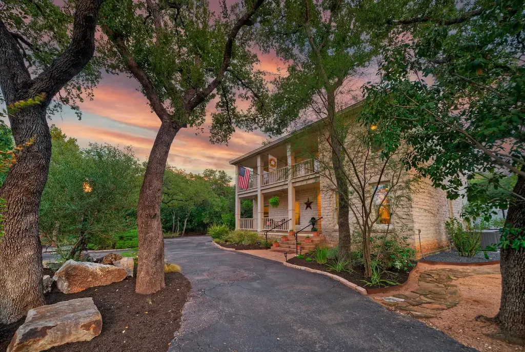 16807 Trail Of The Woods, Austin