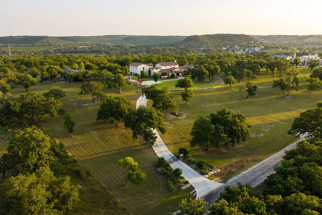 279 Achtzehn Rd, Fredericksburg