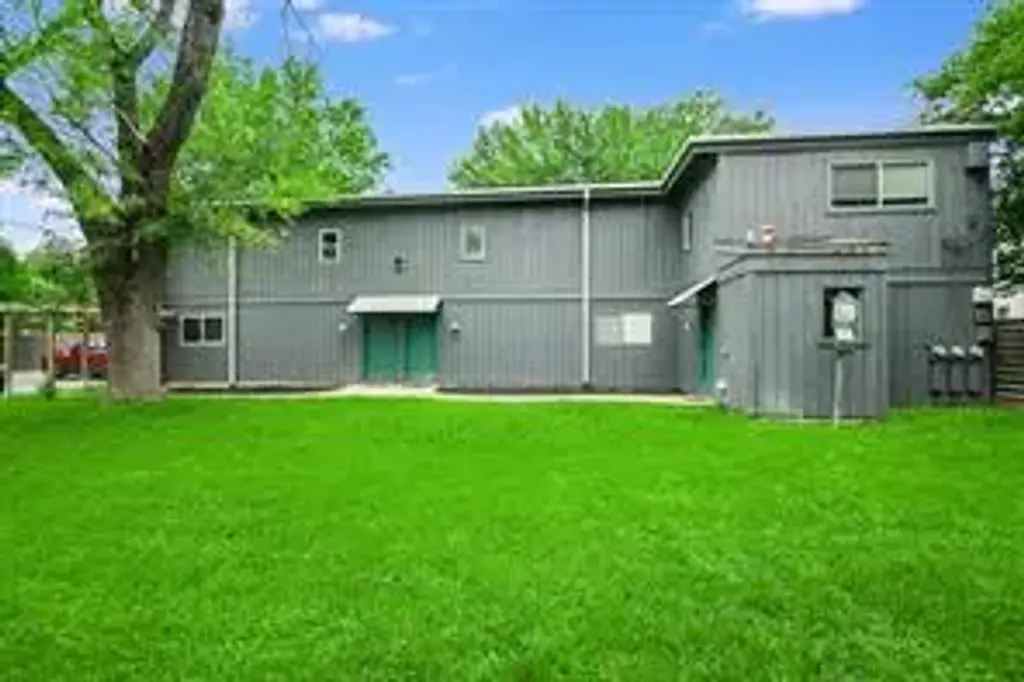 612 Franklin Blvd C, Austin